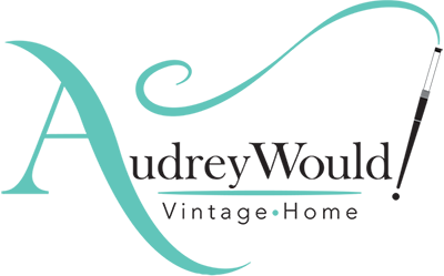 audrey-would-vintage Logo