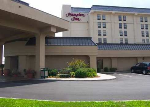 hamptoninnterrehaute Logo