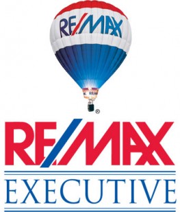 remax-real-estate Logo
